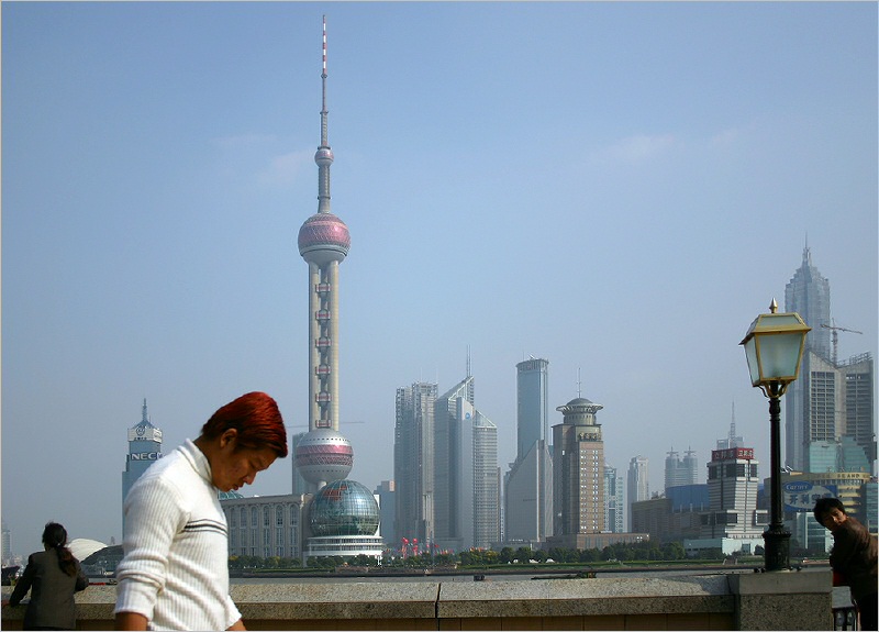 The oriental Pearl Tower - Momente II