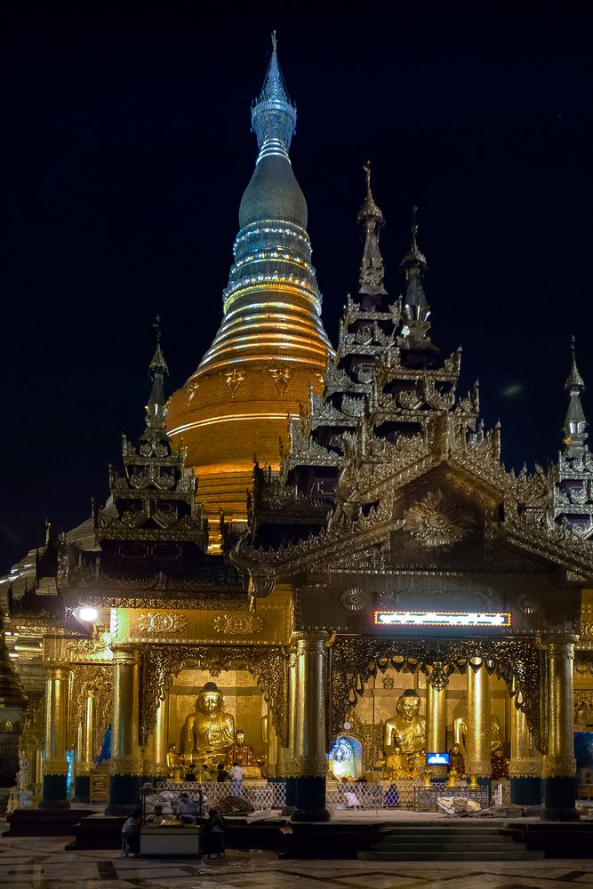 The pagoda in its spot light