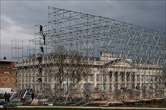 The Parthenon in Kassel entsteht