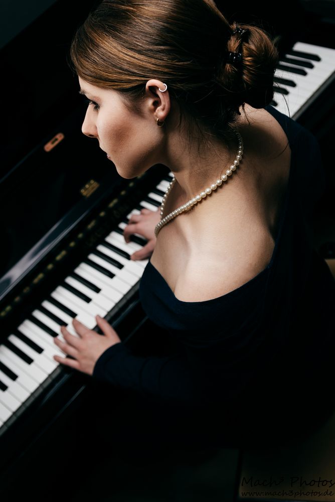 The pianogirl