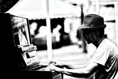 ... the pianoman ...