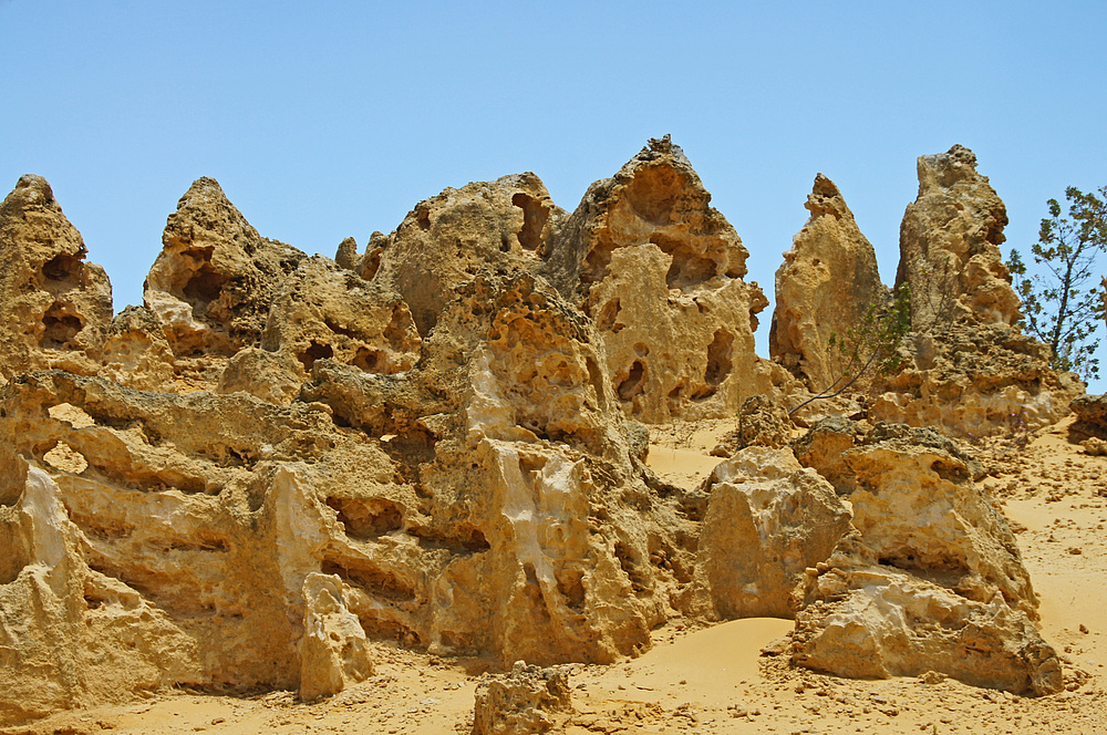 ..The Pinnacles 9..