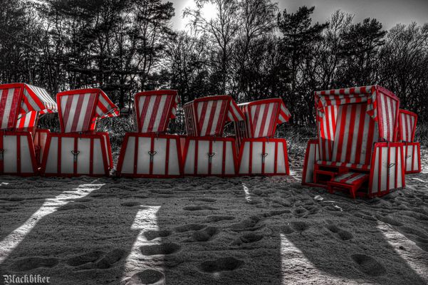 the red beach chairs