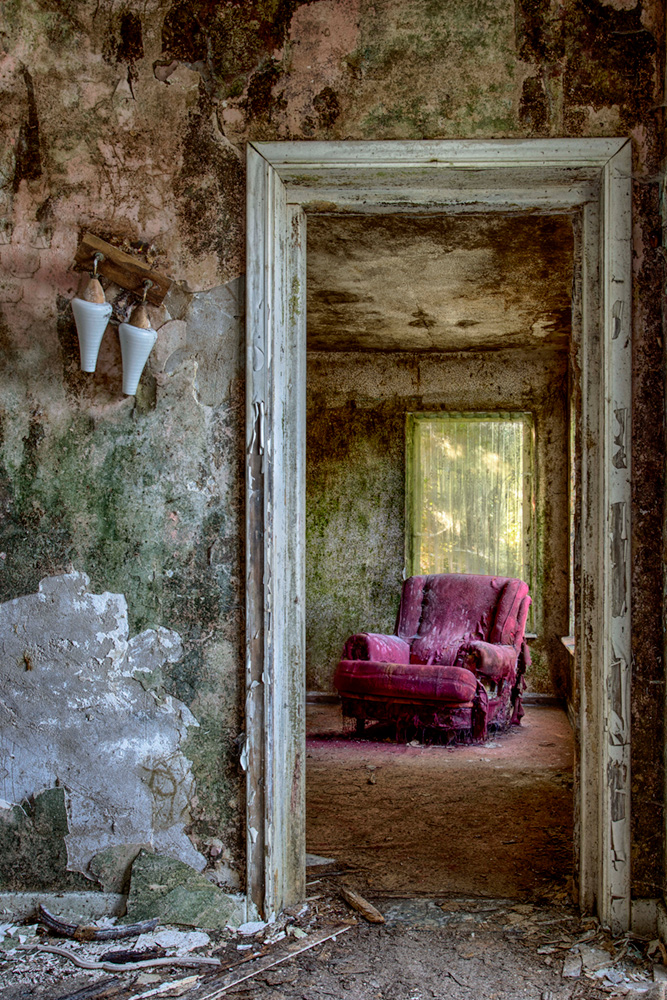 The red chair