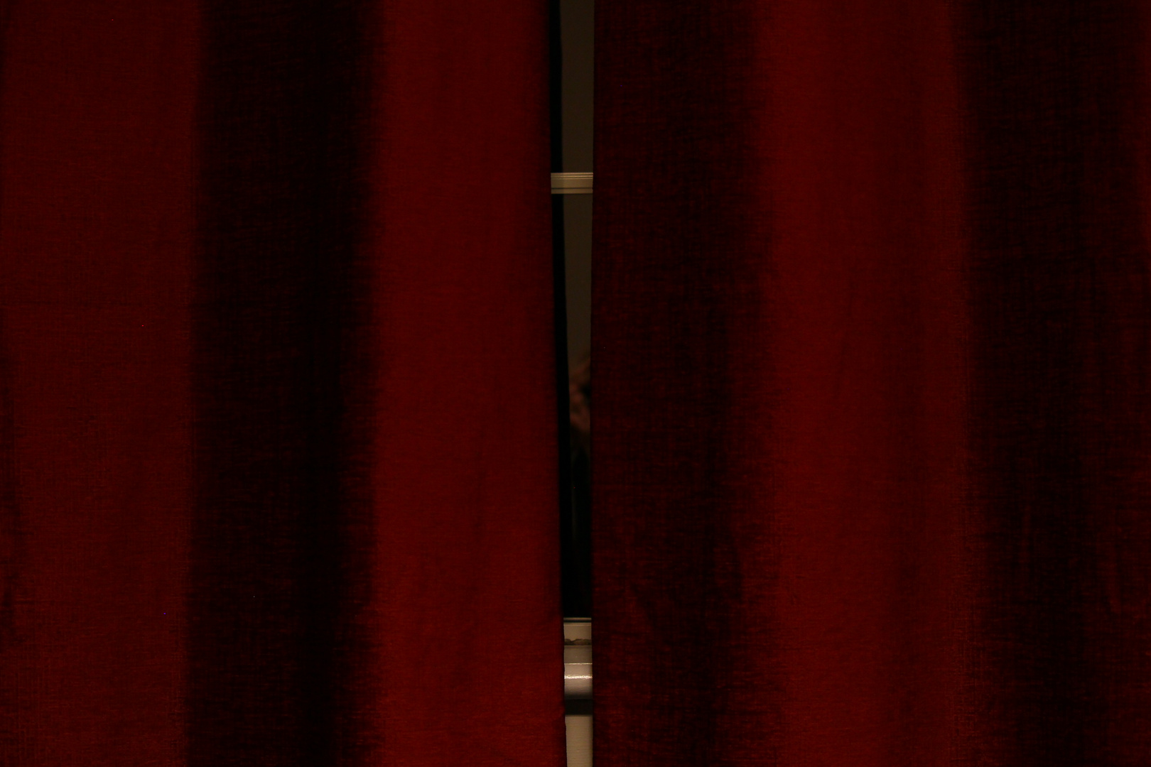 The red curtain