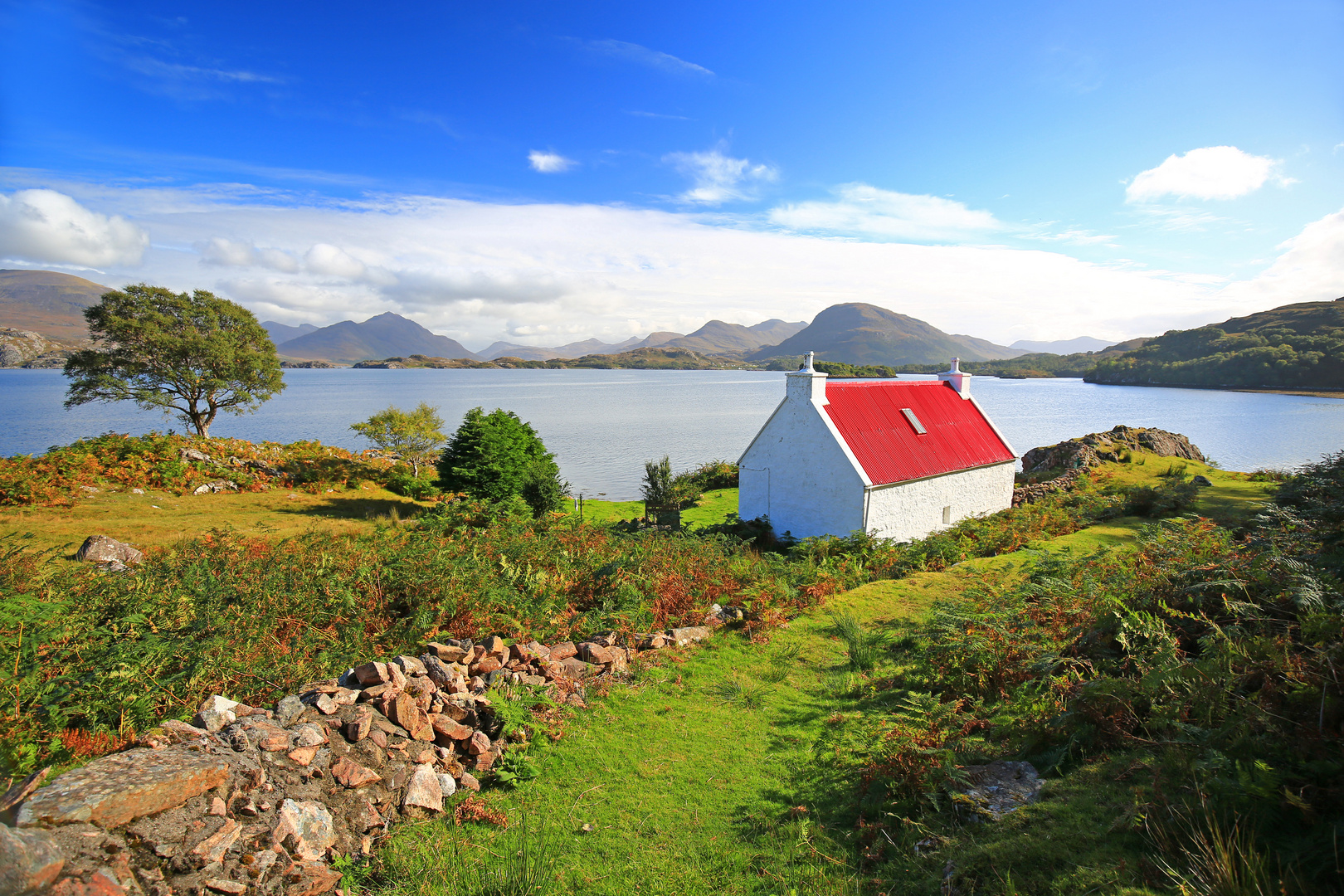 the red roof - Kilmaluag Bay