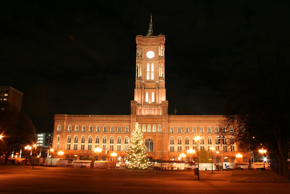 the red town hall of berlin