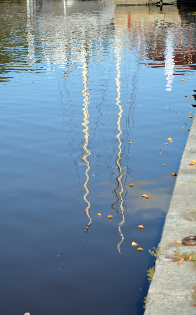 The reflection on water, on Porvoo