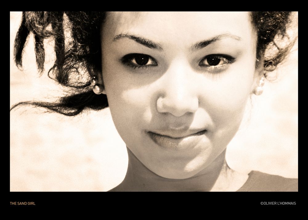 THE SAND GIRL © olivier l'hommais