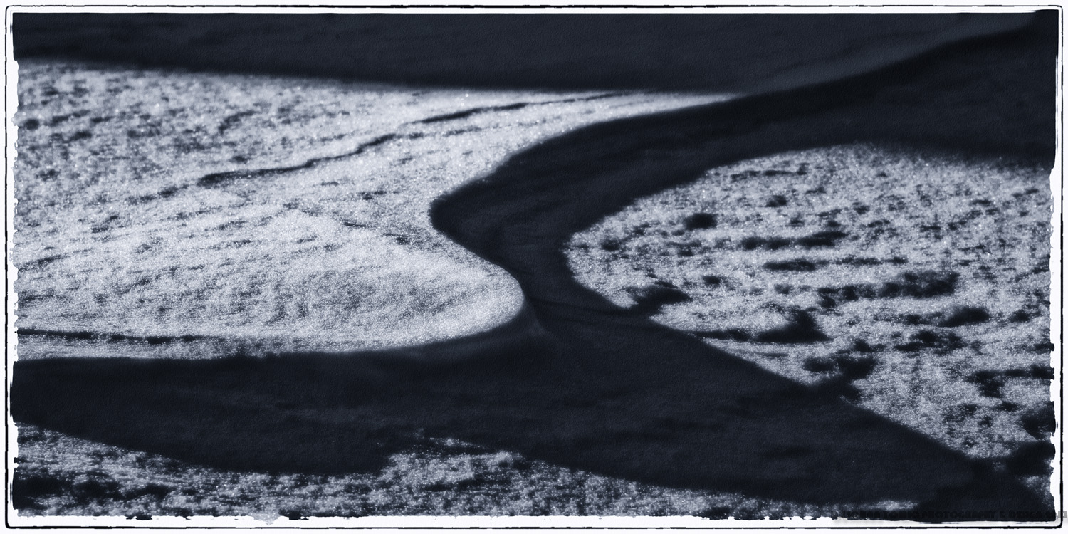 THE SHADOW OF A CURVE