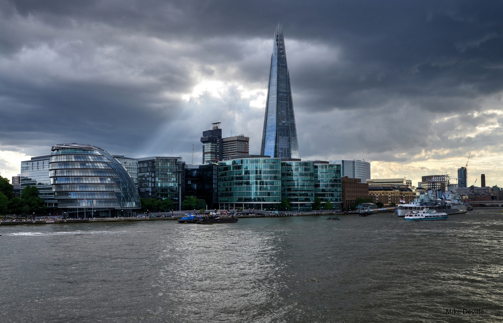 The Shard and the clouds