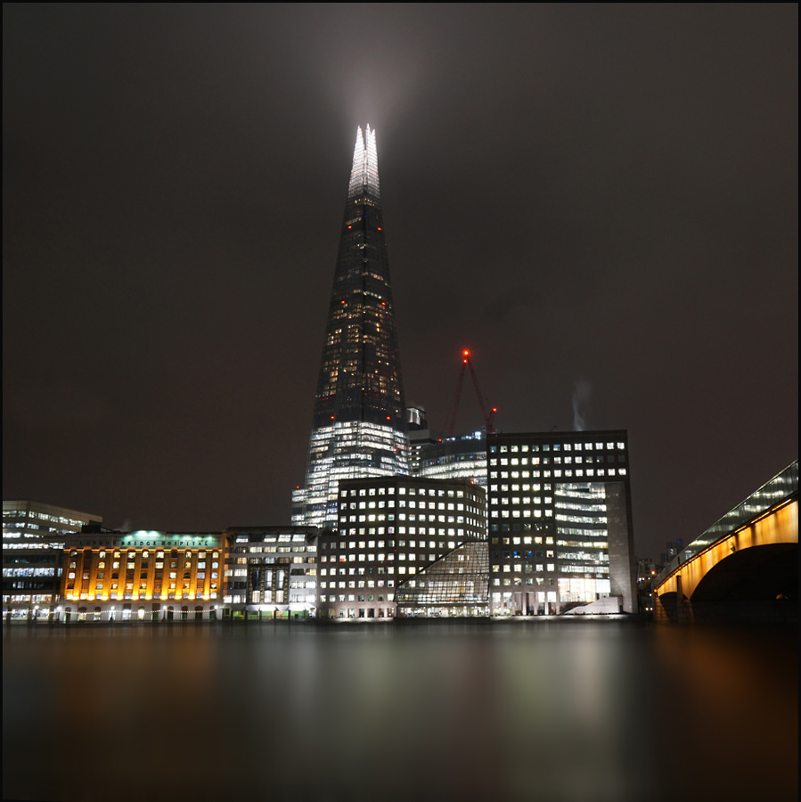 the shard von unten