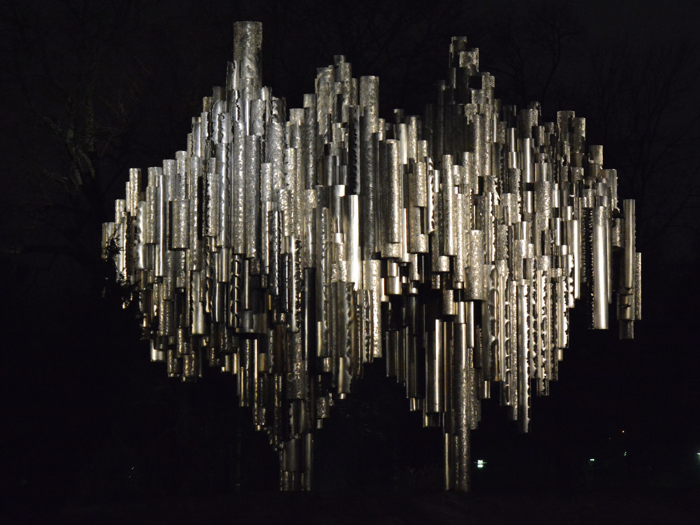 The Sibelius monument at night