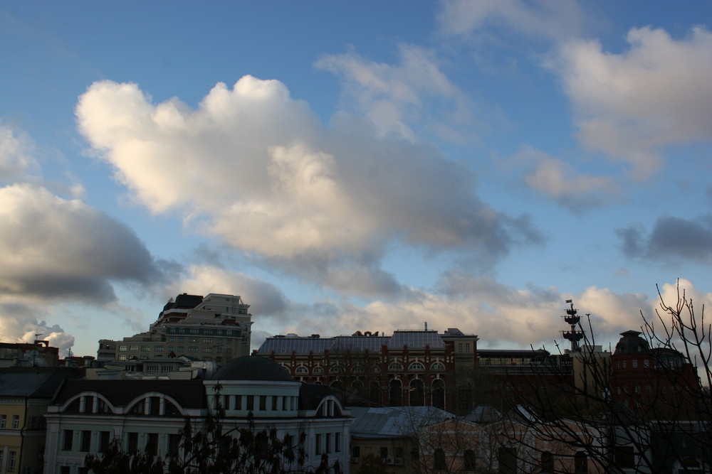 the skies above moscow