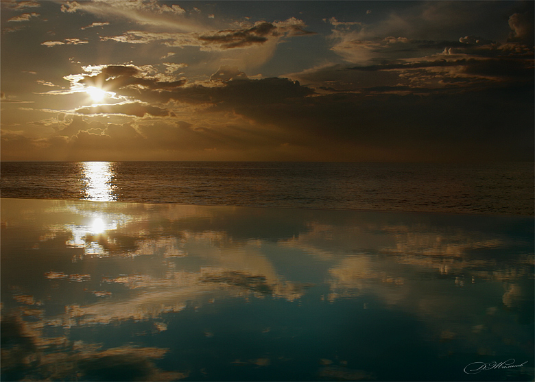 The sky & sea - in the pool:)