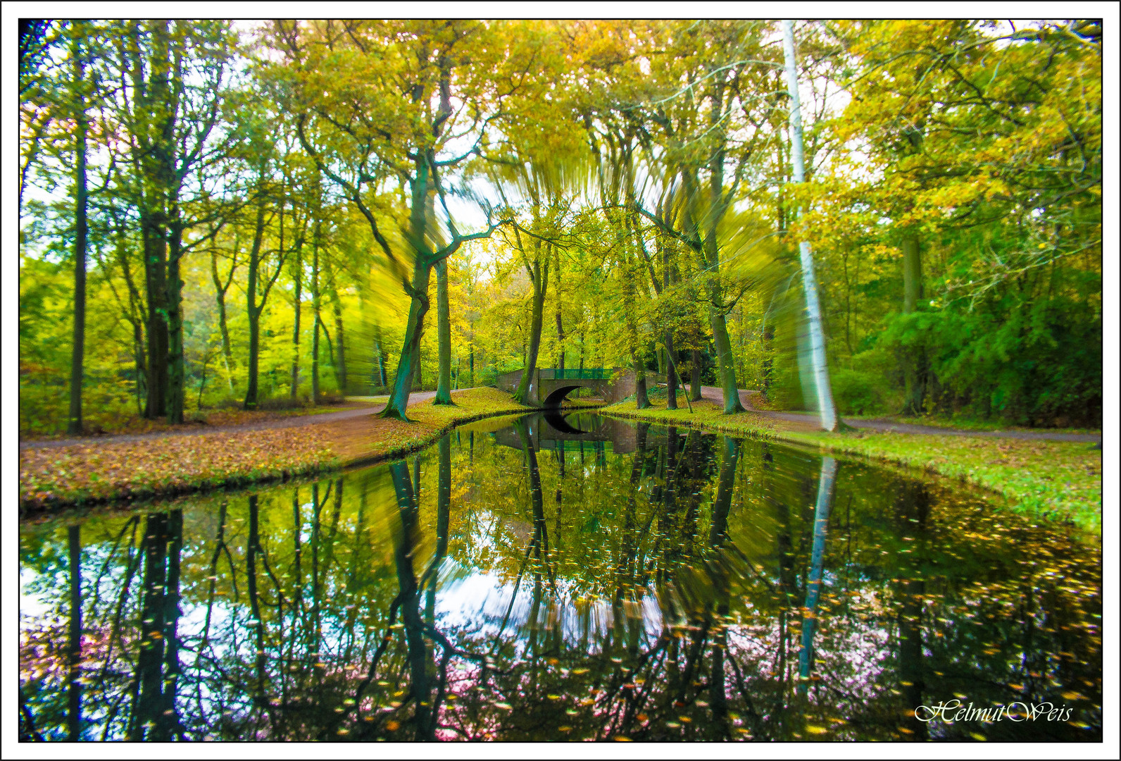 The small bridge in the centre