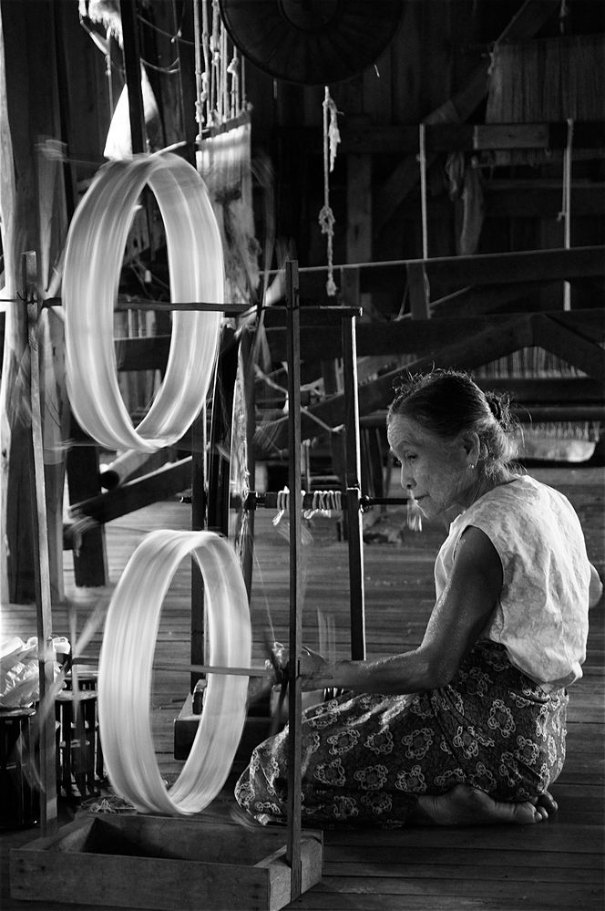 the spinning wheel, inle see, burma 2011