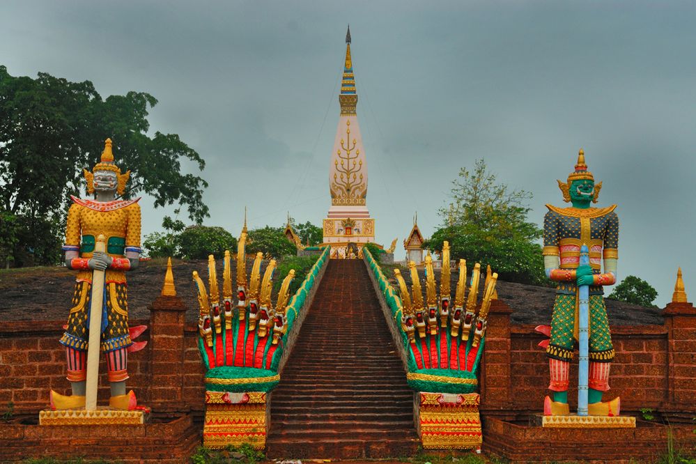 The steps to the chedi