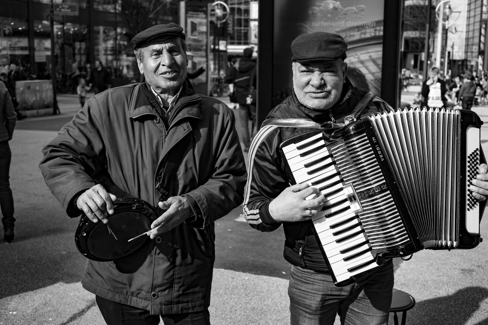 THE STREET MUSICIANS