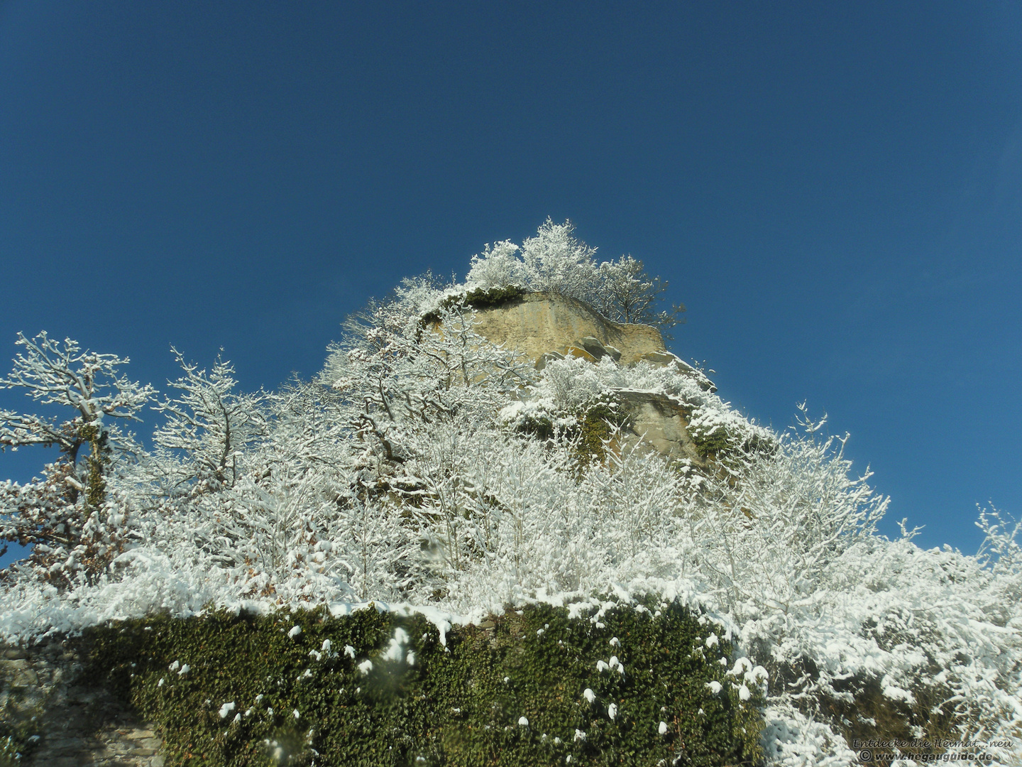 The sunny side of life.... am 2.Weihnachtstag 2010 auf dem Hohenkrähen...blau-weiss...