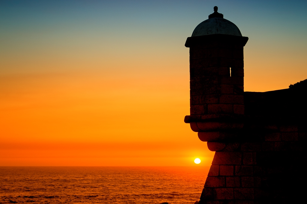 The sunset in "cheese castle" Porto