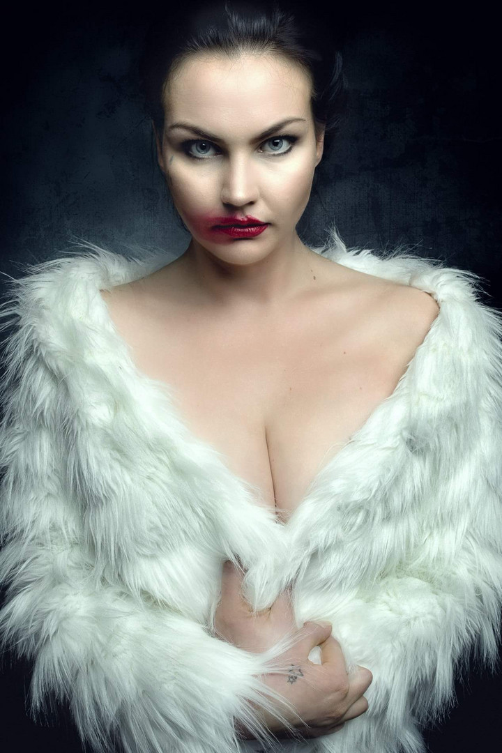 The Swan Foto & Bild fashion, indoor, frauen Bilder auf