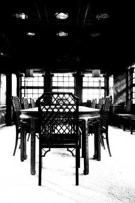 The time for discussions remained unused. Globally political!