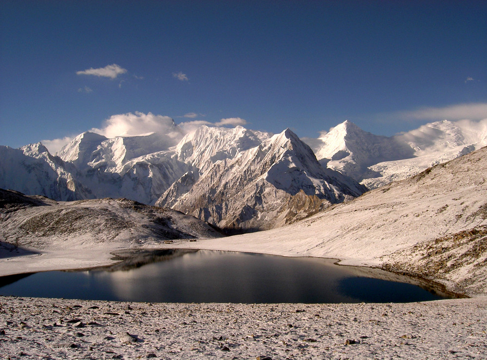 the top lake at 5329mt