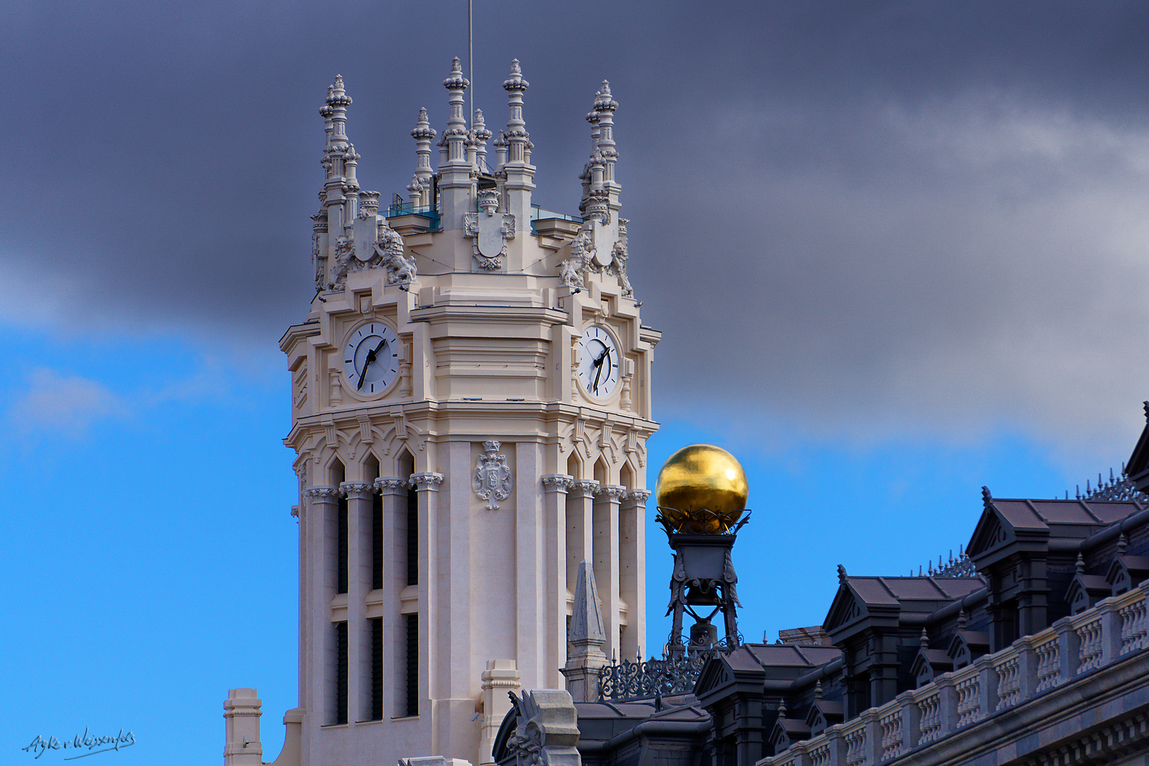 The Tower of the "Palacio de Cibeles"/ Madrid