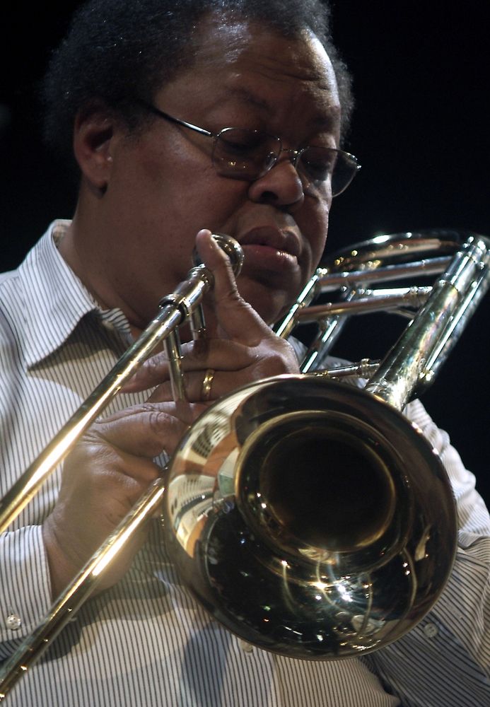 The Trio: George Lewis, tb, Jazz Festival Moers 2009