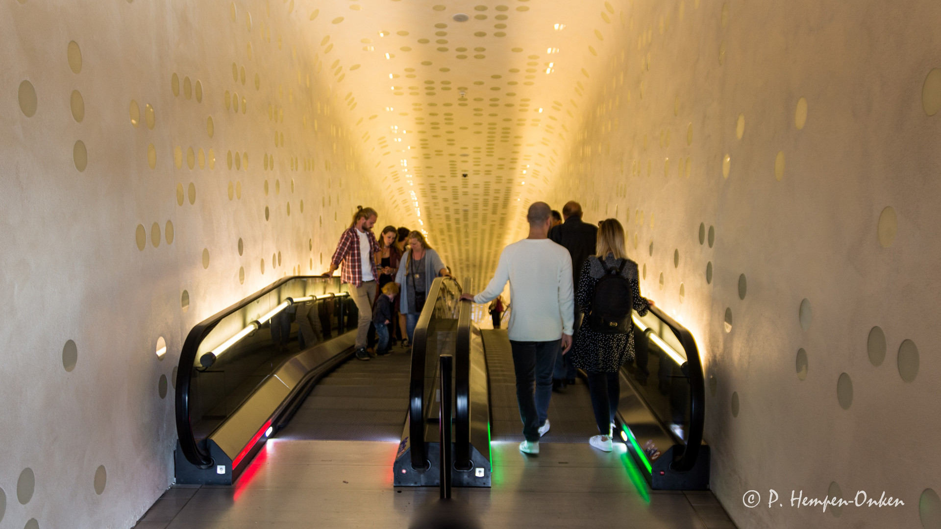 The Tube - Rolltreppe Elbphilharmonie Hamburg