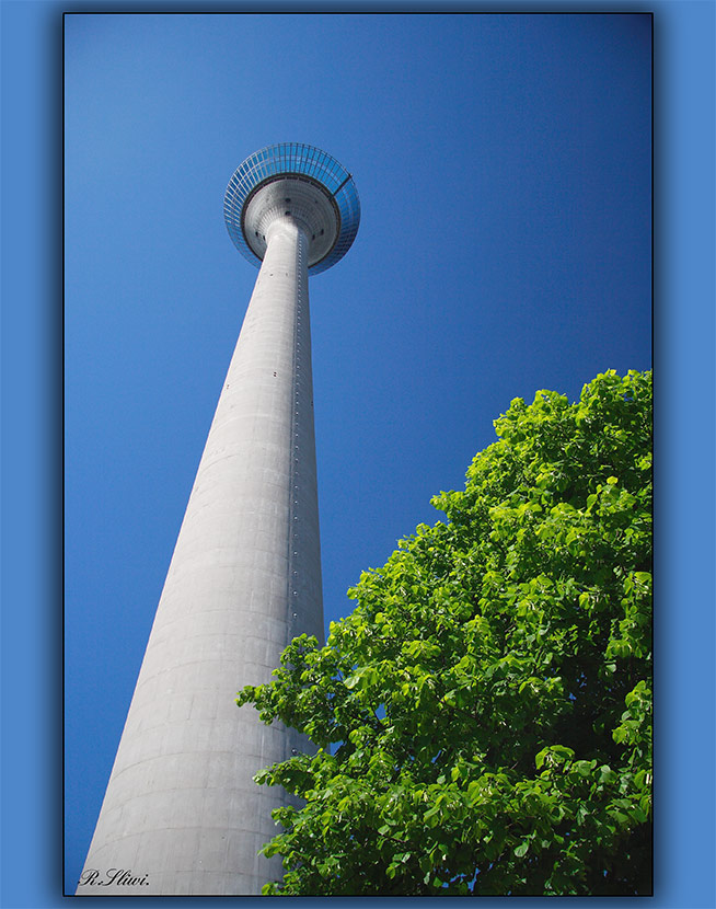 the TV tower in Duesseldorf