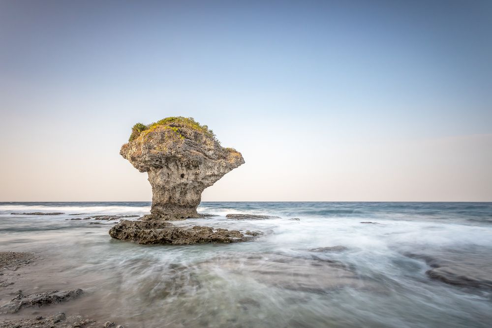 The Vase Rock... Foto & Bild asia, landschaft, meer & strand Bilder