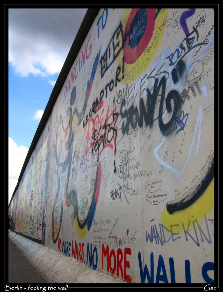 The wall (Berlin)