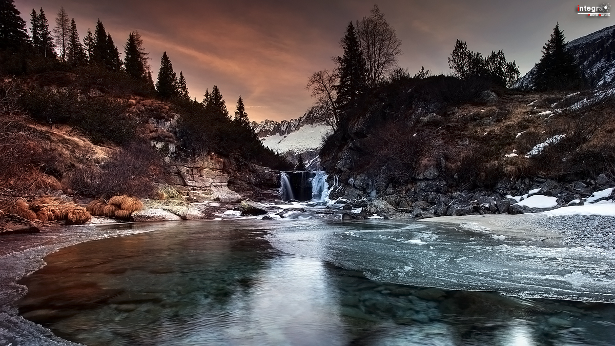 the warm and cold colors of winter val di fumo...