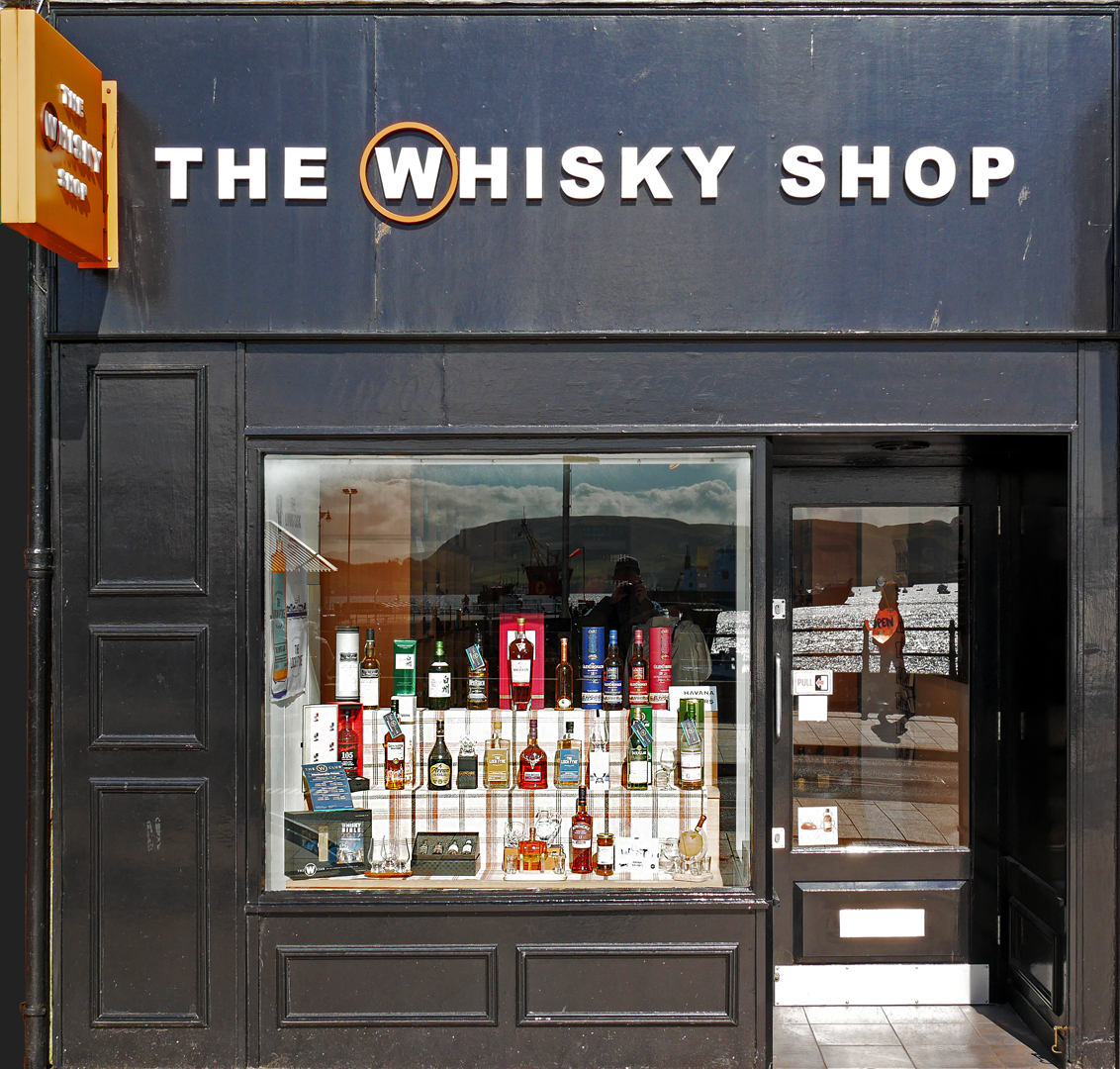 THE WHISKY SHOP