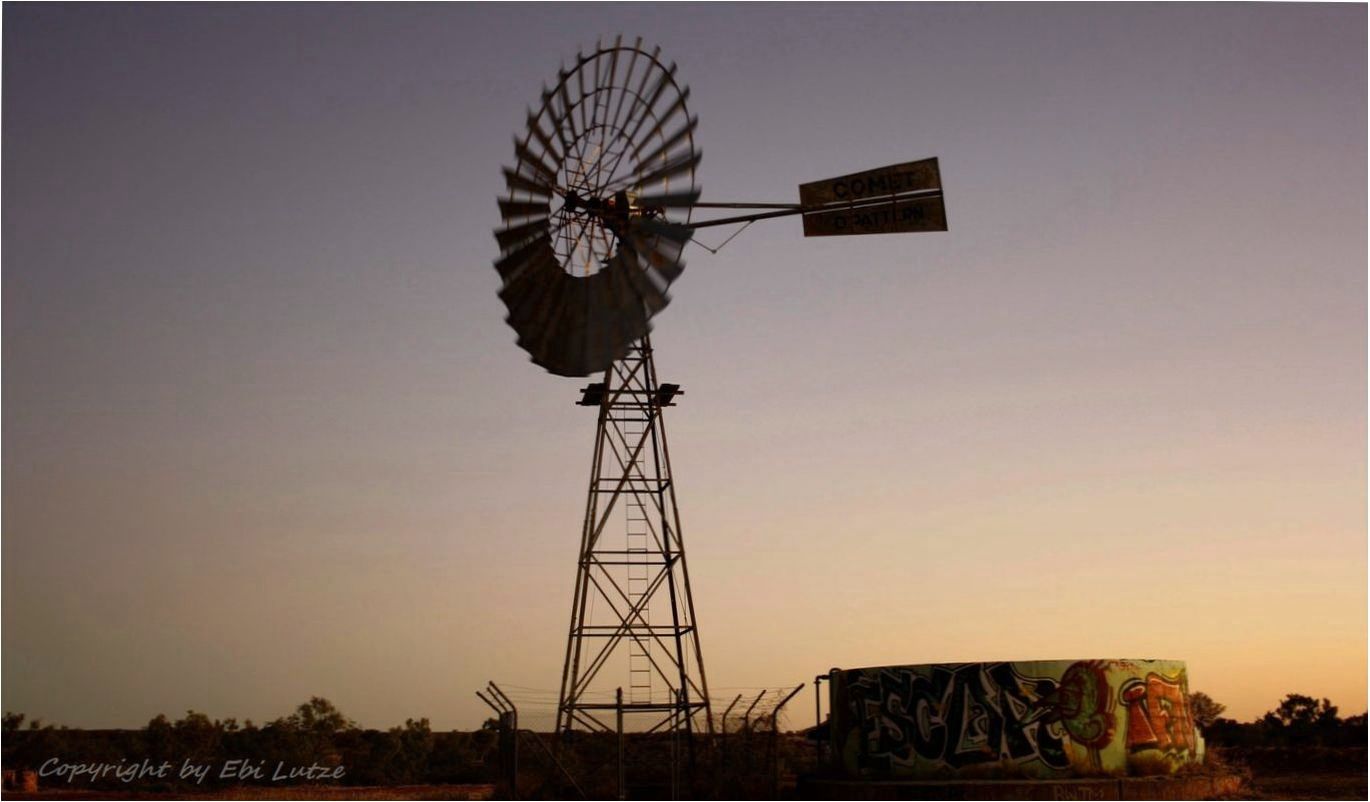 * The wind and the Outback Artist *