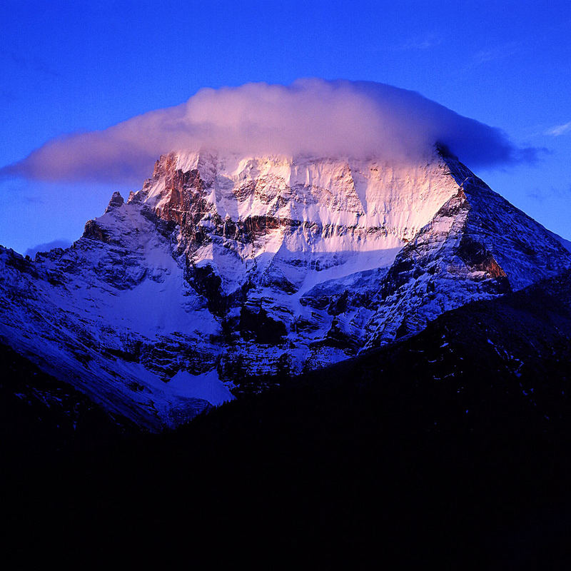 THE XIANNAIRI MOUNTAIN