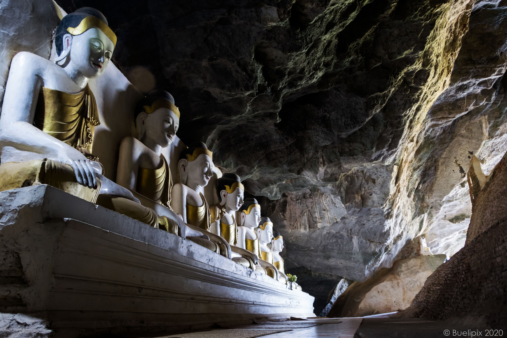 the Yathae Pyan Cave near Hpa-an (Myanmar, Kayin State) (© Buelipix)