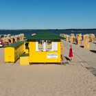 The yellow beach cottage