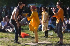 THEATER AUF DER WIESE IN KREUZBERG