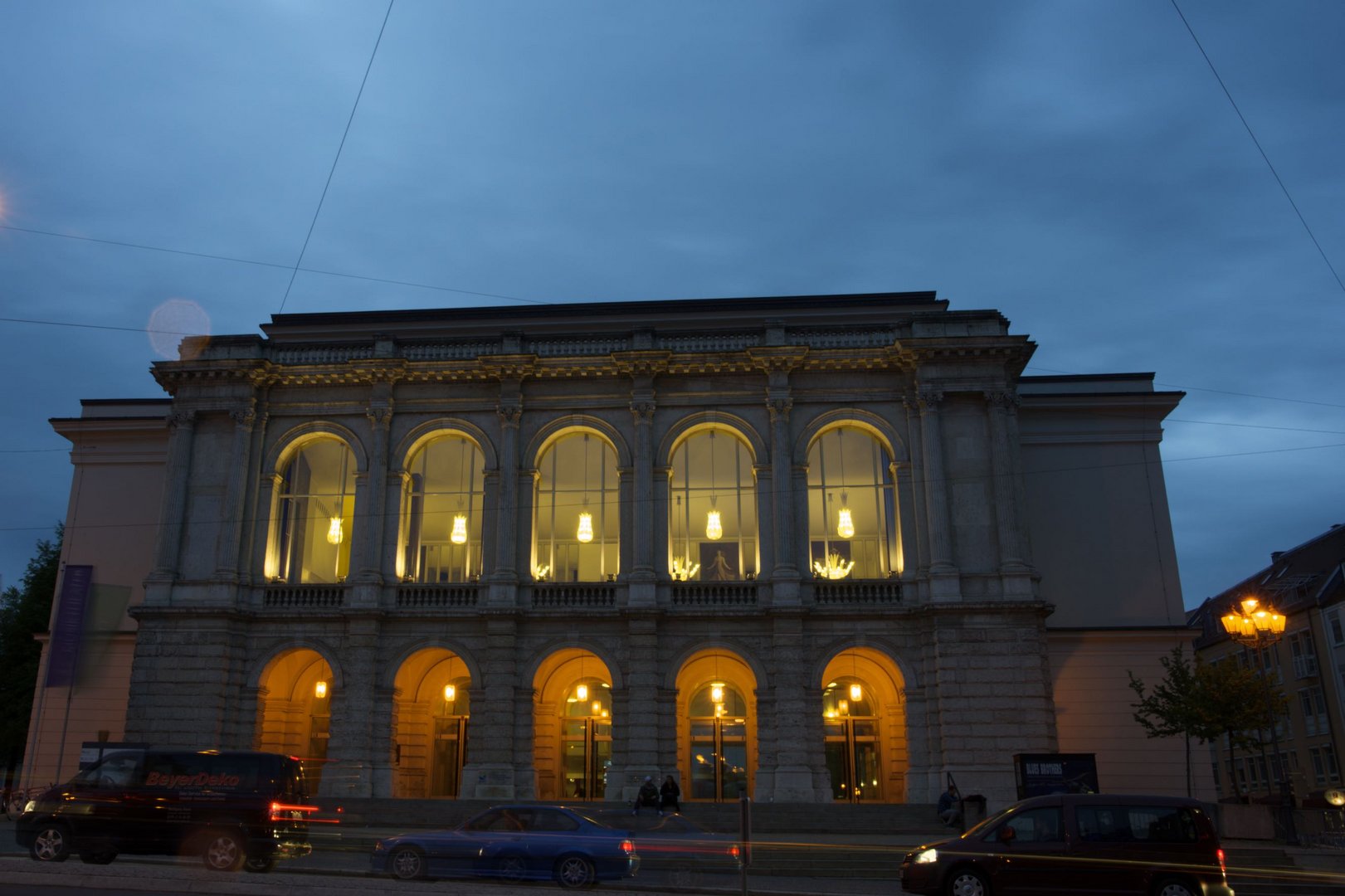 Theater Augsburg in der blauen Stunde