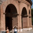 Theater (Außenansicht) von Ostia Antica