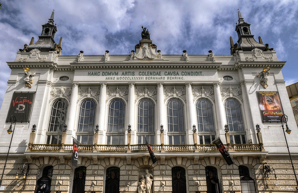 Theater des Westens.