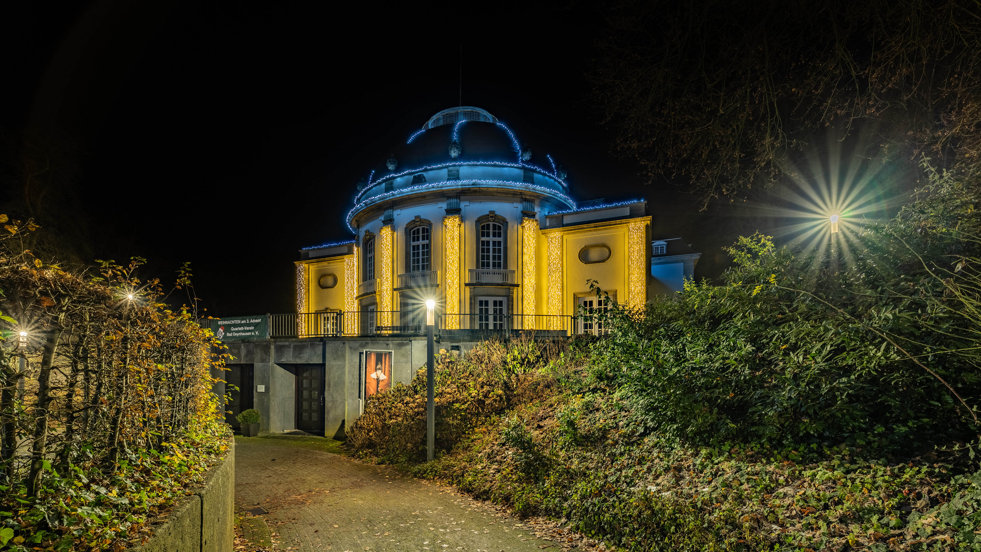 Theater im Park (TIP) während der jährlichen Lichter im Park zu Bad Oeynhausen