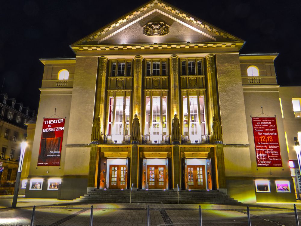 Theater in  Hagen bei Nacht