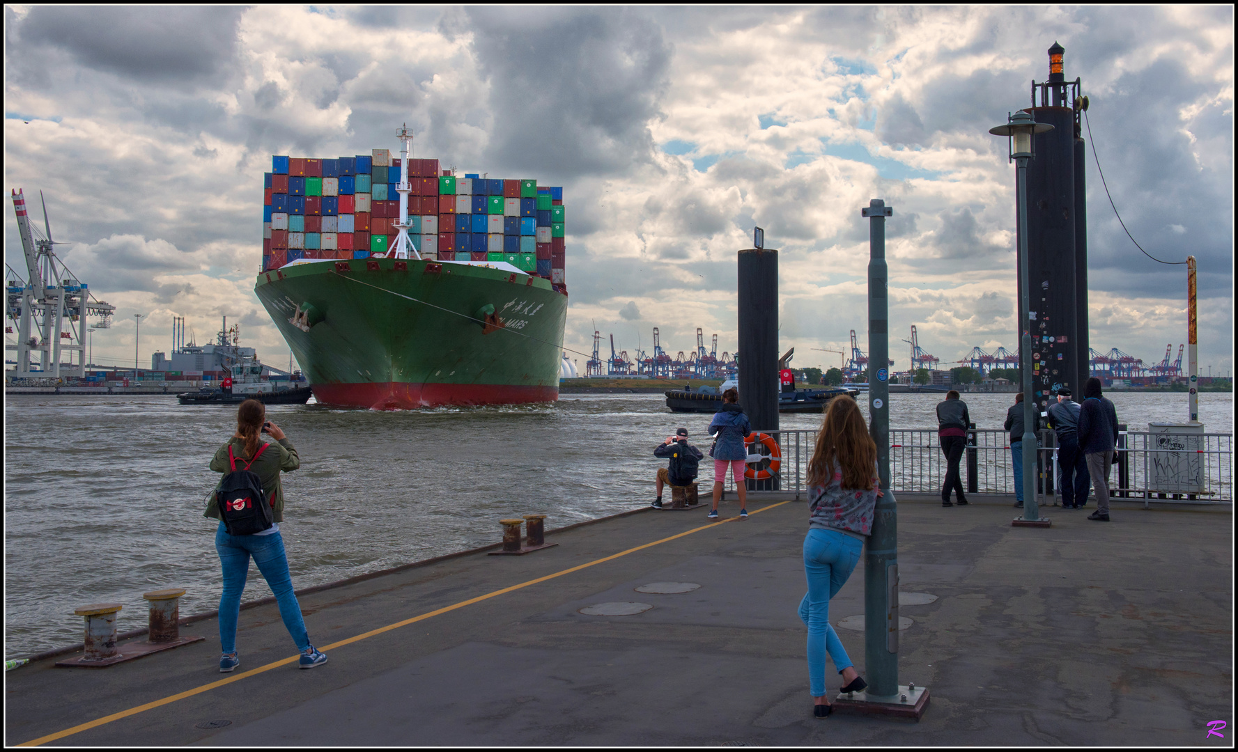 "Theaterbühne" Hamburger Hafen...