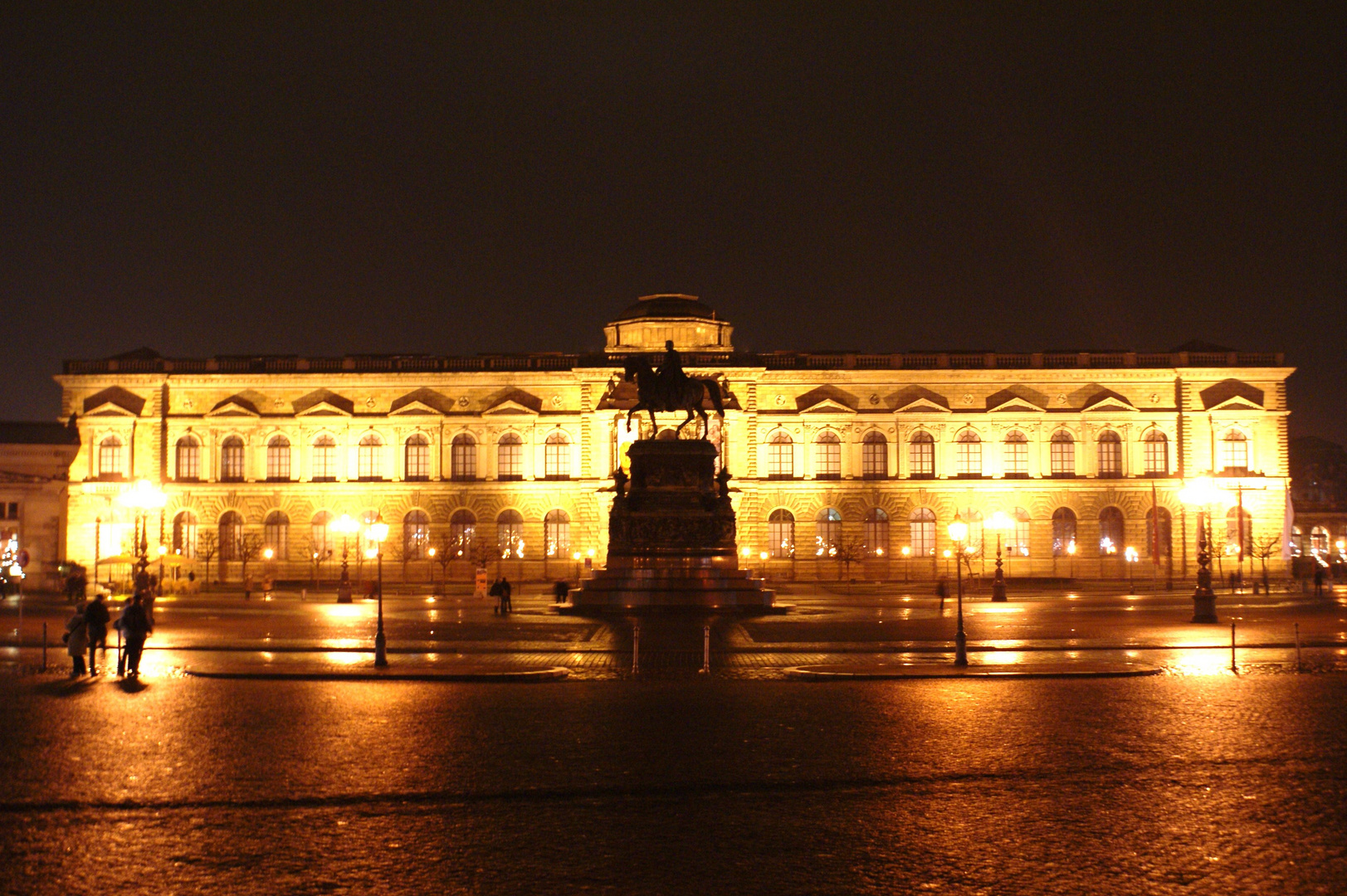 Theaterplatz