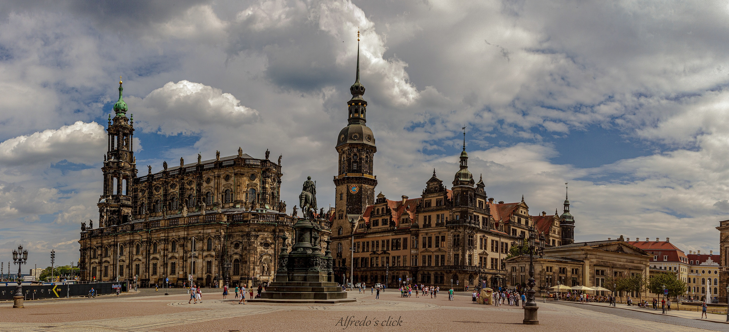  Theaterplatz Dresden