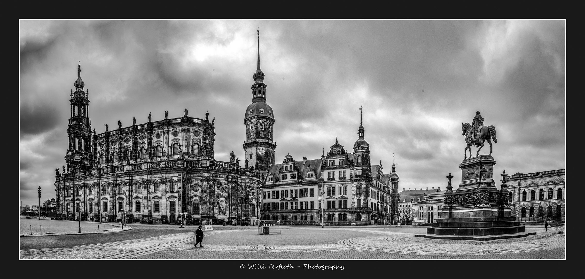 Theaterplatz Dresden